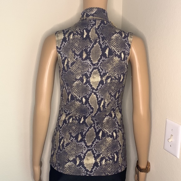 Top - Picture 4 of 4